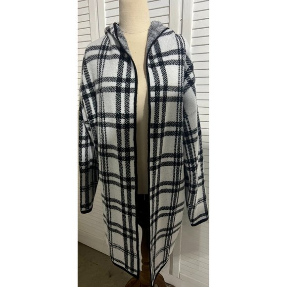 & Me Jackets & Blazers - & Me Long  Line Jacket White Black Size M/L Check Style